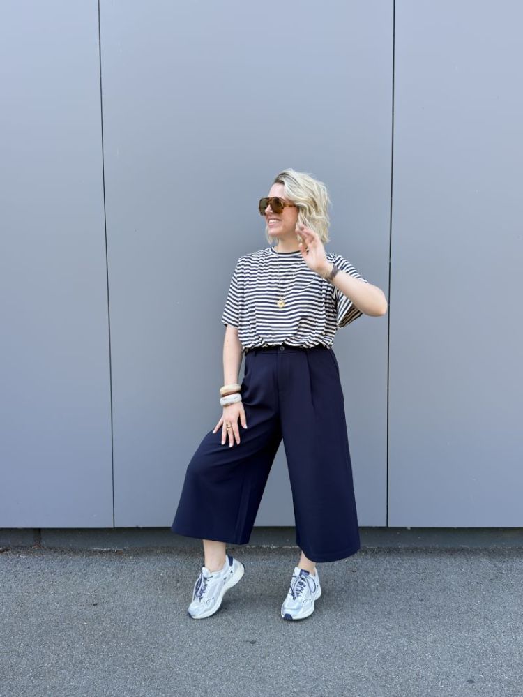  310 navy