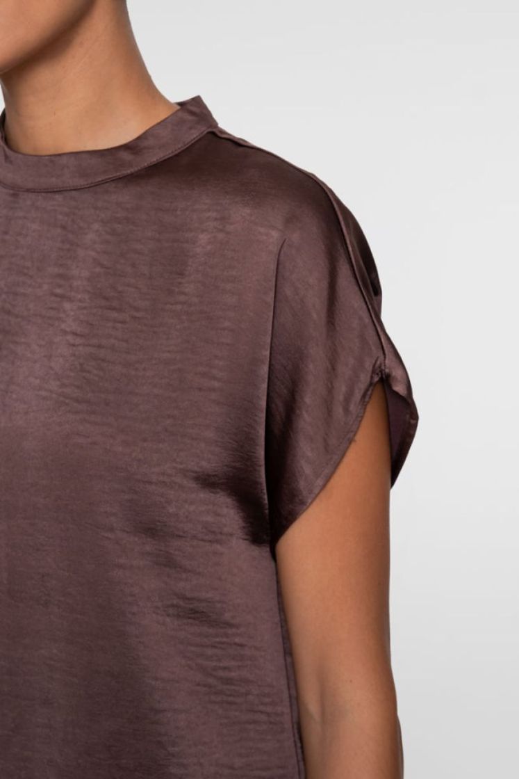  000775 brown